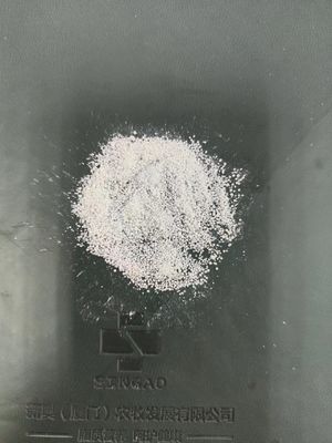 بوتیرات سدیم ترکیبی از دارچینالدهید جایگزین AGP برای مرغ